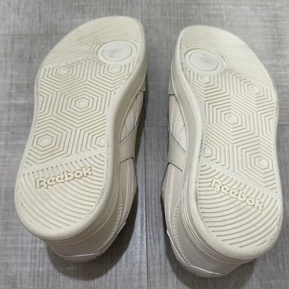 Reebok Beige and Blue Sneaker Shoes - Picture 9 of 9